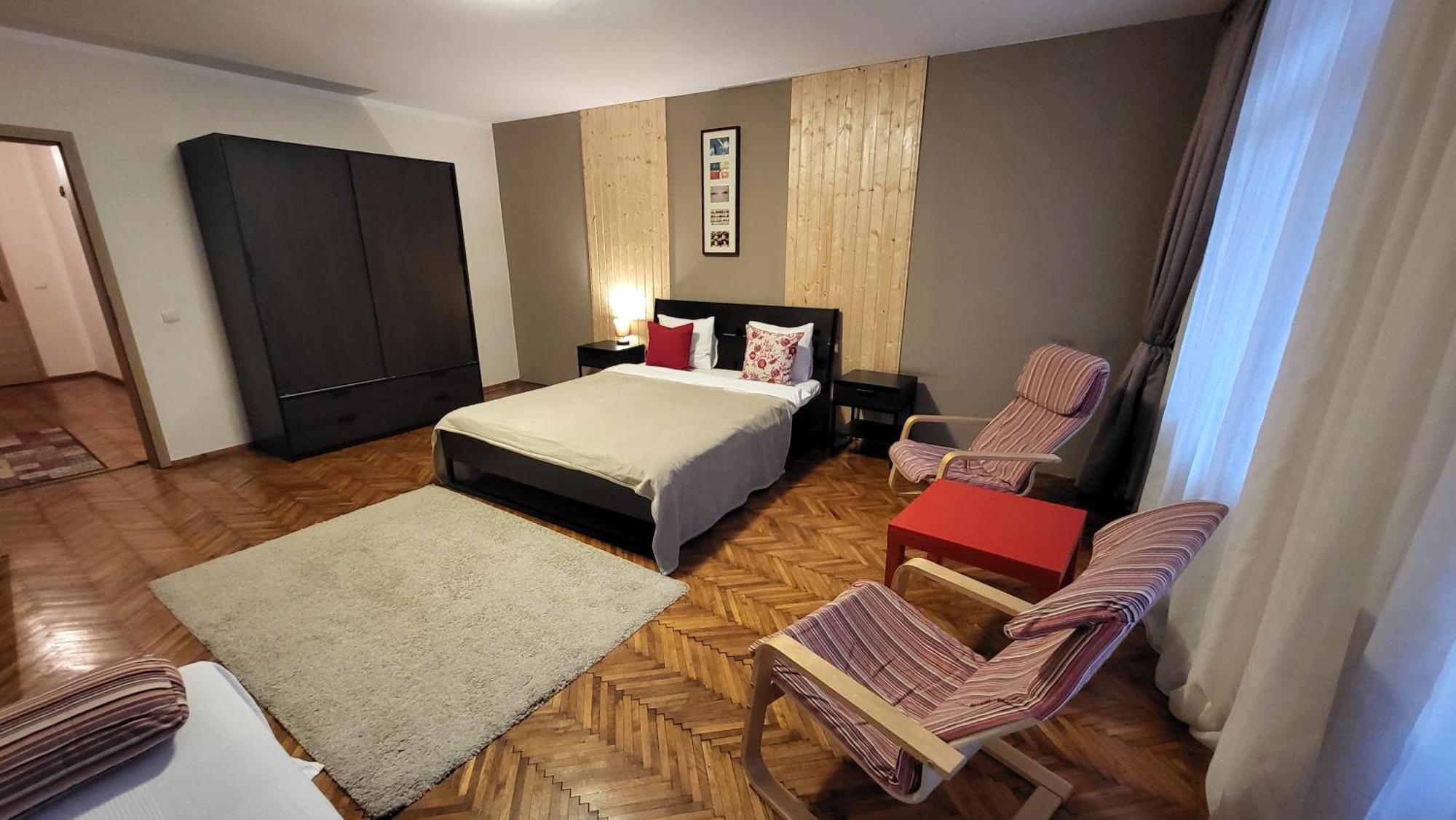 Casa Corona Brasov Luaran gambar
