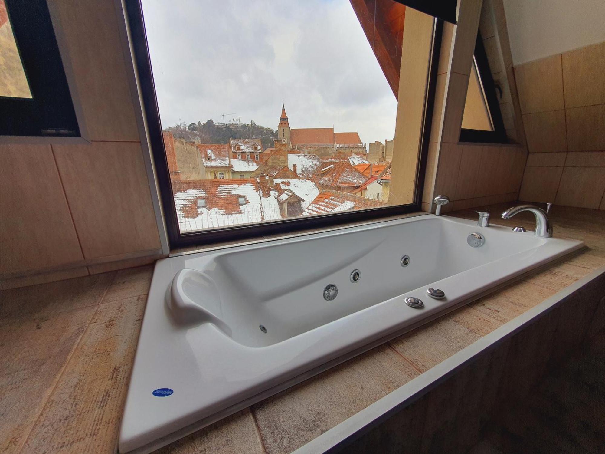 Casa Corona Brasov Luaran gambar